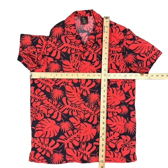 OVO October's Very Own Spellout Floral Red Hawaiian Button S/S Shirt Mens Small - Picture 8 of 8